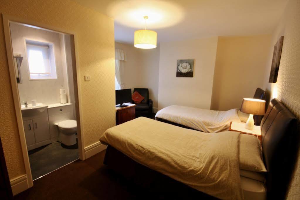 Ashborne Guest House Sunderland  Bagian luar foto